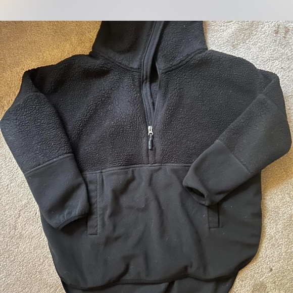 The North Face black women’s fleece jacket with high collar, size small - Picture 2 of 5